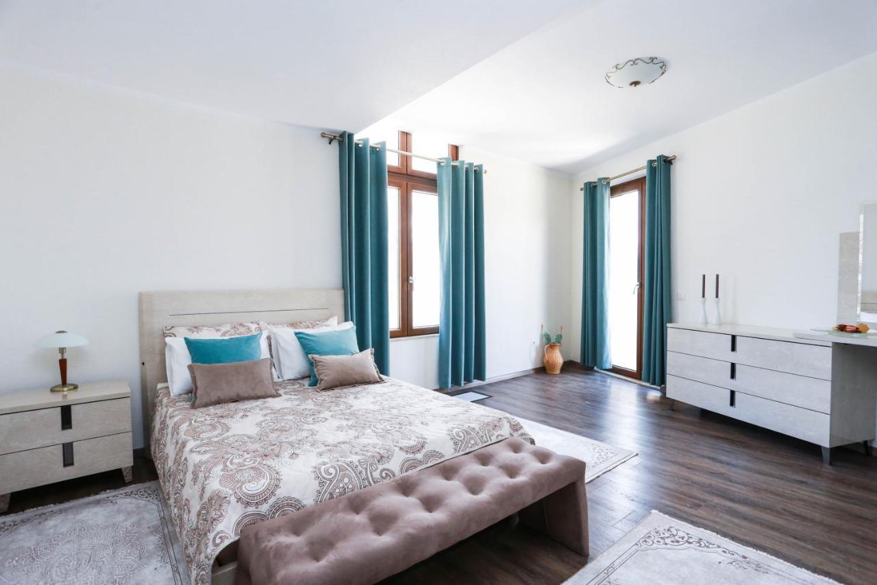 Villa Semiramis Tivat Exterior foto